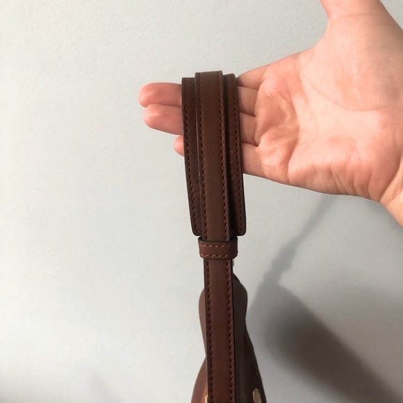 *Like New* Vince Camuto Clutch Purse - Picture 4 of 11